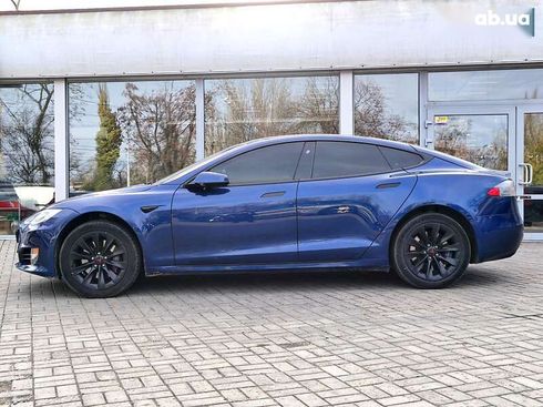 Tesla Model S 2018 - фото 10
