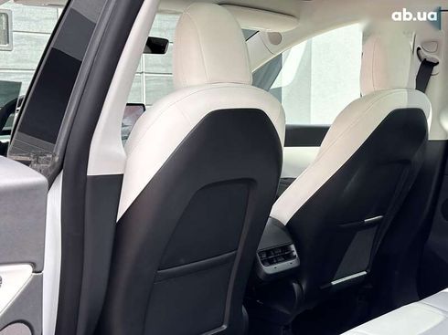 Tesla Model Y 2022 - фото 17
