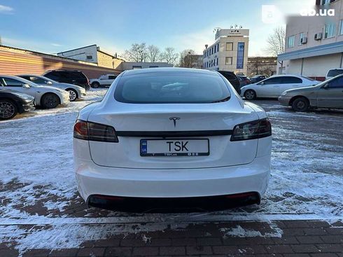 Tesla Model S 2022 - фото 6