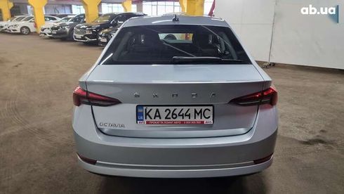 Skoda Octavia 2023 - фото 15