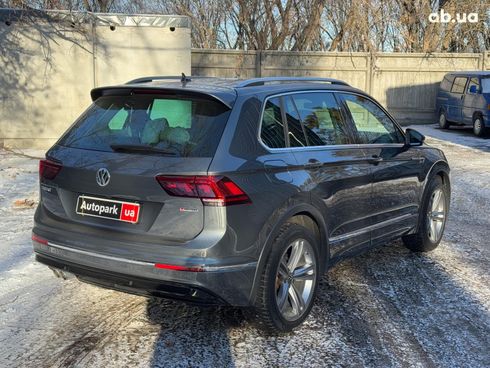 Volkswagen Tiguan 2020 серый - фото 6