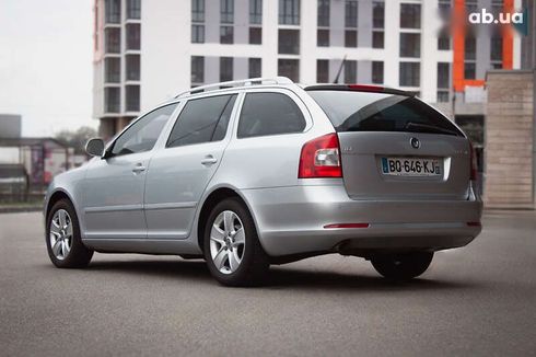 Skoda Octavia 2011 - фото 5
