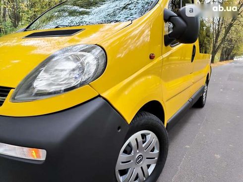 Opel Vivaro 2004 - фото 2