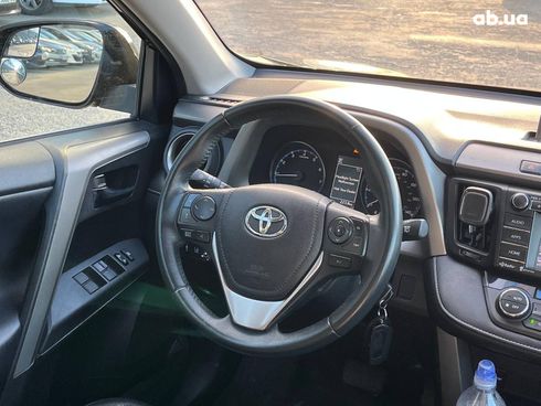 Toyota RAV4 2016 черный - фото 29