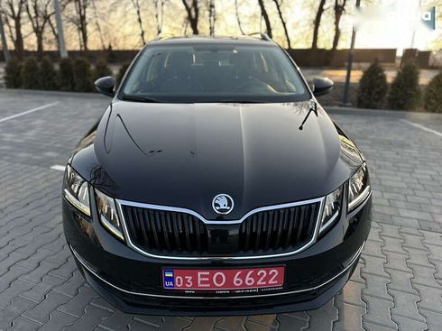 Skoda Octavia 2018 - фото 6