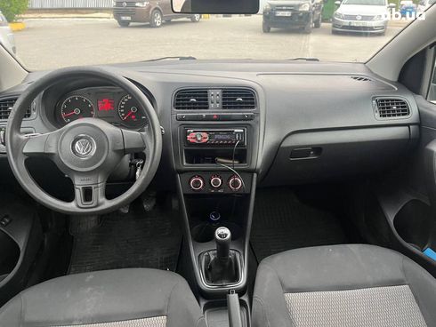 Volkswagen Polo 2012 черный - фото 18