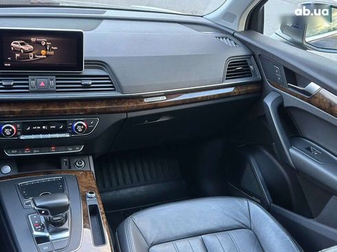 Audi Q5 2017 - фото 27