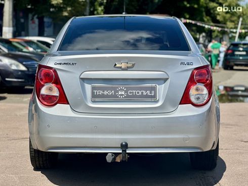 Chevrolet Aveo 2014 серый - фото 4