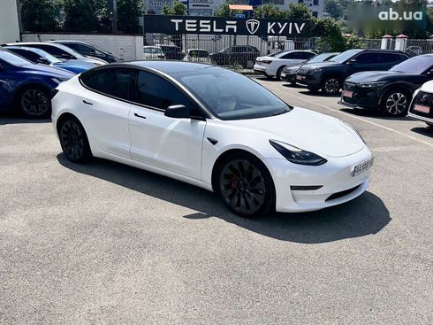 Tesla Model 3 2021 - фото 17