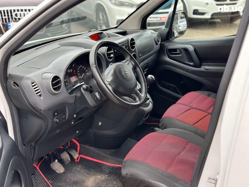 Citroёn Berlingo 2010 белый - фото 19