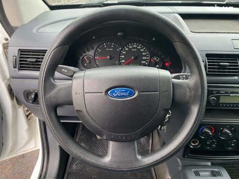 Ford Transit Connect 2008 белый - фото 28