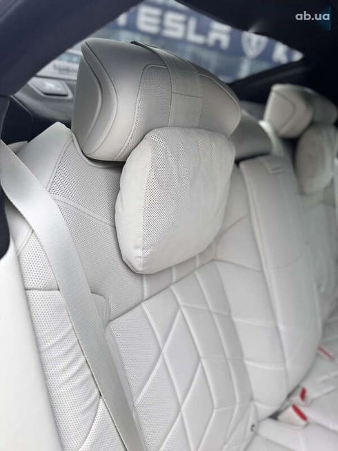 BMW i7 2023 - фото 28