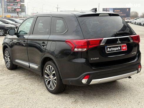 Mitsubishi Outlander 2017 черный - фото 10