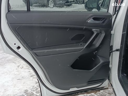 Volkswagen Tiguan 2024 белый - фото 34