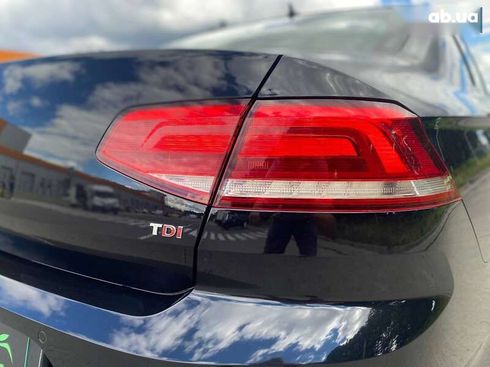 Volkswagen Passat 2017 - фото 12