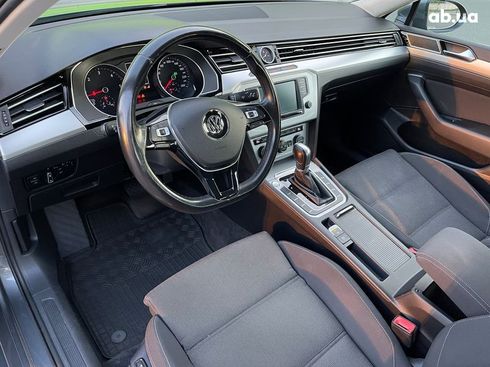 Volkswagen Passat 2017 - фото 15