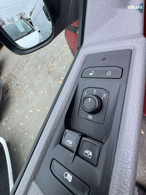 Volkswagen Transporter 2021 - фото 17