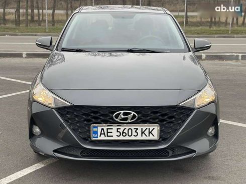 Hyundai Accent 2021 - фото 2