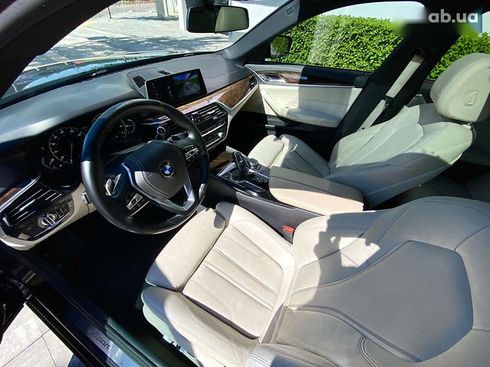 BMW 5 серия 2017 - фото 26