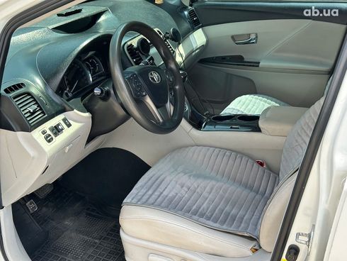 Toyota Venza 2012 белый - фото 10