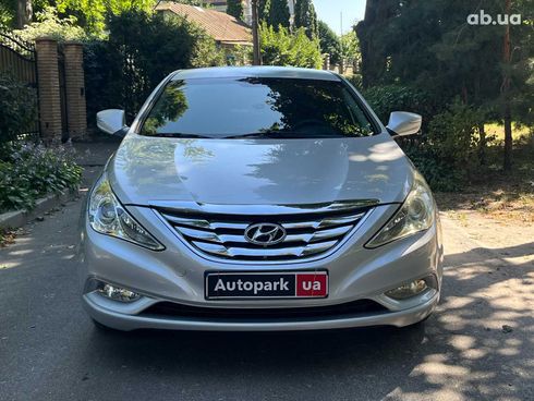 Hyundai Sonata 2014 серый - фото 2