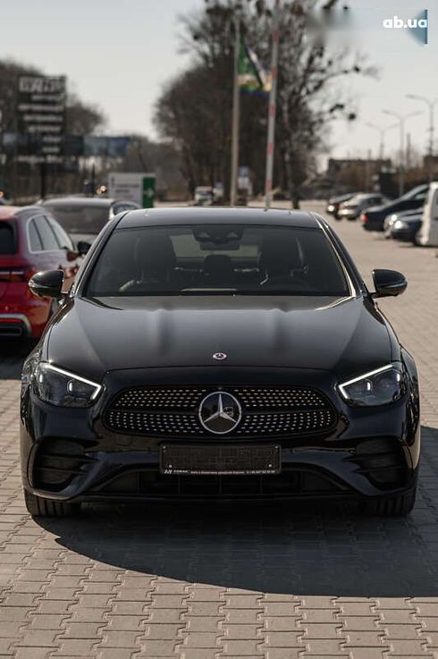Mercedes-Benz E-Класс 2021 - фото 17