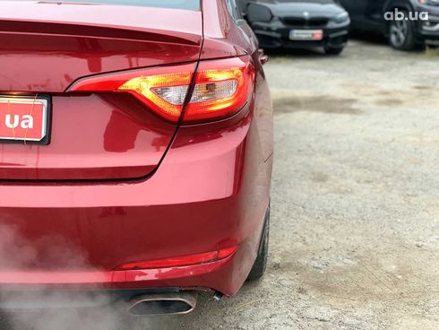 Hyundai Sonata 2015 красный - фото 42