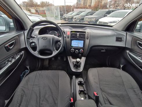 Hyundai Tucson 2012 серый - фото 15