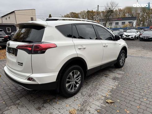 Toyota RAV4 2018 - фото 17
