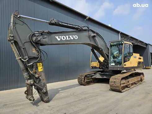 Volvo EC 300 DL 2012 - фото 2