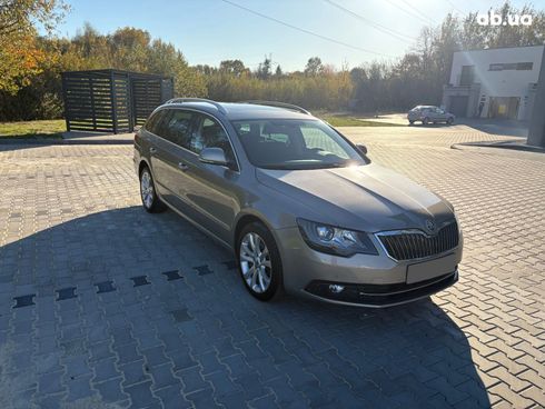 Skoda Superb 2014 бежевый - фото 2