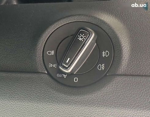 Skoda Octavia 2018 - фото 16