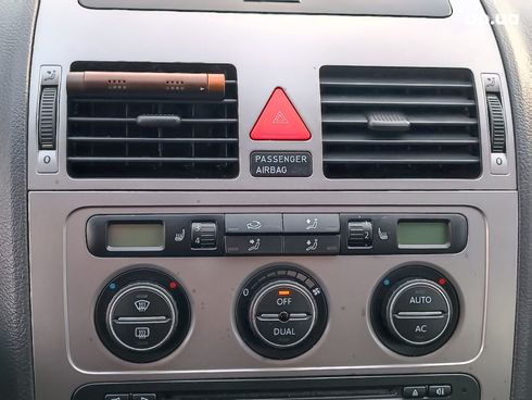 Volkswagen Touran 2007 черный - фото 57