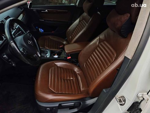 Volkswagen Passat 2012 белый - фото 21