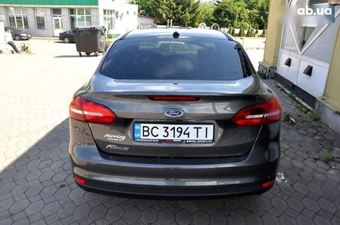 Ford Focus 2018 - фото 8