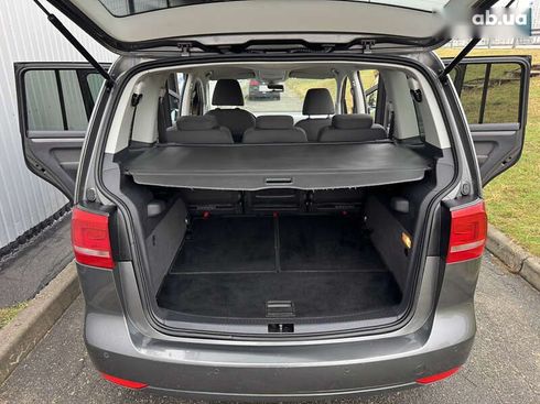 Volkswagen Touran 2011 - фото 24