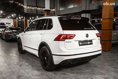 Volkswagen Tiguan 2020 - фото 24