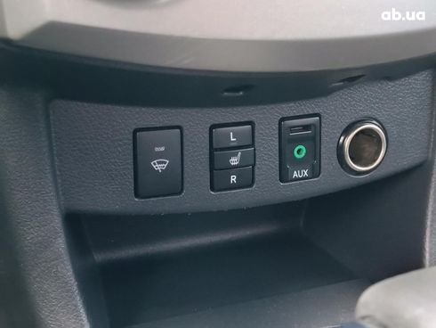 Daihatsu Terios 2011 серый - фото 19