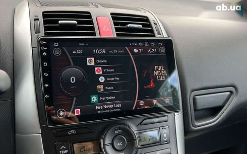 Toyota Auris 2010 - фото 10