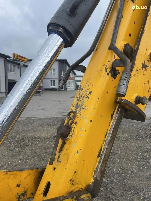 JCB 4 CX 2011 - фото 4