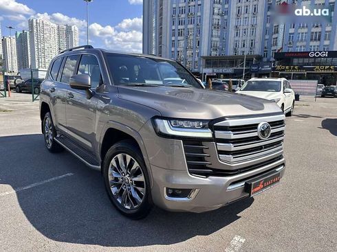 Toyota Land Cruiser 2023 - фото 8