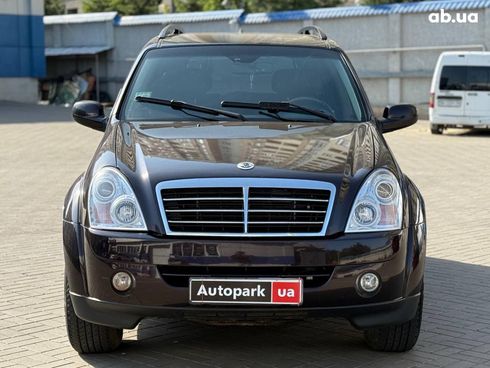 SsangYong Rexton 2008 красный - фото 2