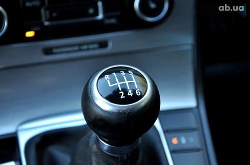 Volkswagen Passat 2011 - фото 30