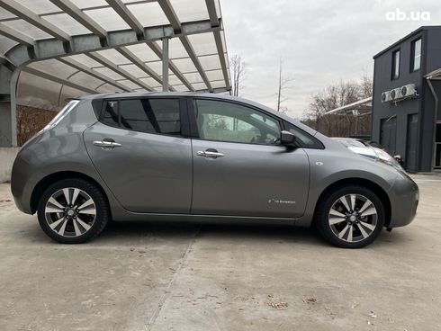 Nissan Leaf 2016 серый - фото 11