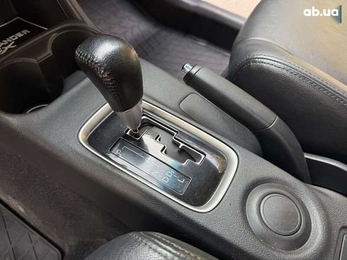 Mitsubishi Outlander 2015 - фото 27