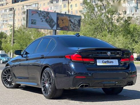 BMW 5 серия 2021 - фото 8