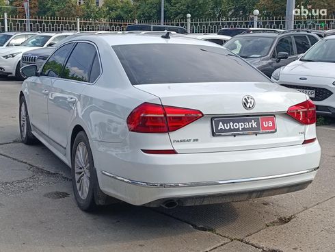 Volkswagen Passat 2015 белый - фото 12