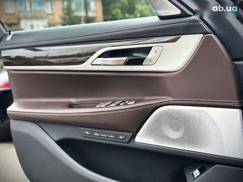 BMW 7 серия 2018 - фото 22