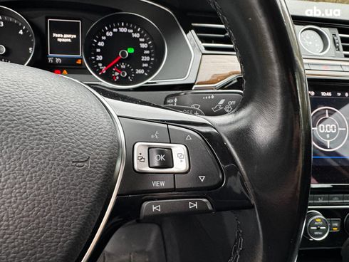 Volkswagen Passat 2018 серый - фото 40