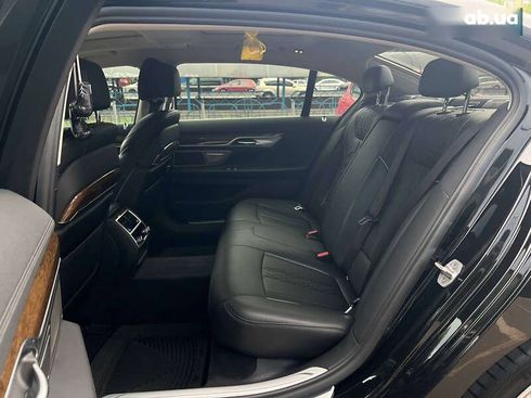 BMW 7 серия 2017 - фото 17